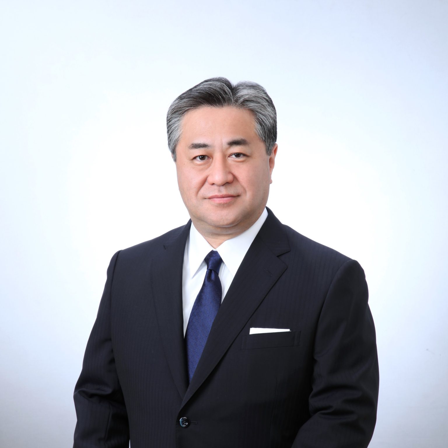メニコン 代表執行役社長 田中 英成